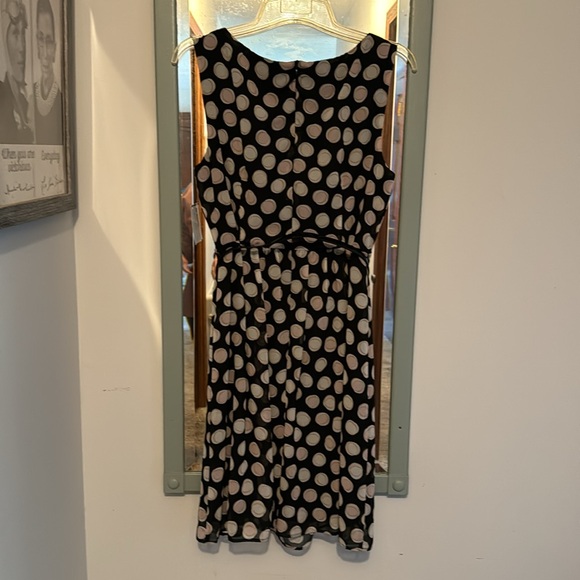 Connected Apparel. Sleeveless dress NWT. Polka dot. Belted. Zip in back. - Picture 5 of 5